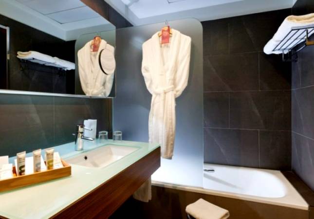 Románticas habitaciones en Hotel Thalasia Costa de Murcia. Disfruta  los mejores precios de Murcia
